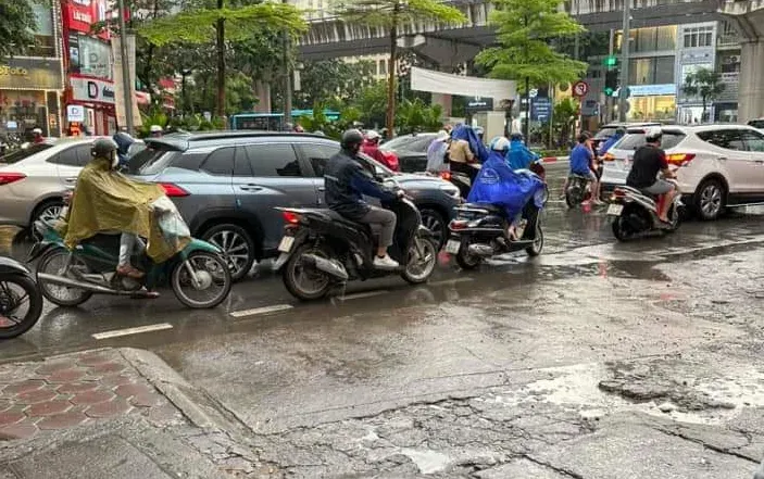 Dự báo thời tiết ngày 5/6/2025: Miền Bắc, Hà Nội mưa to cục bộ, trời mát