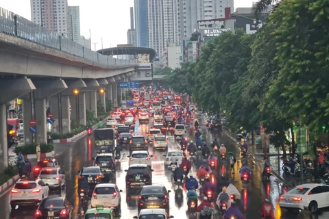 Dự báo thời tiết ngày 18/6/2025: Miền Bắc, Hà Nội ngày nắng nóng, chiều mưa to