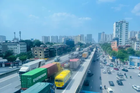 Thời tiết ngày 22/9/2025: Miền Bắc, Hà Nội ngày nắng chiều tối mưa dông