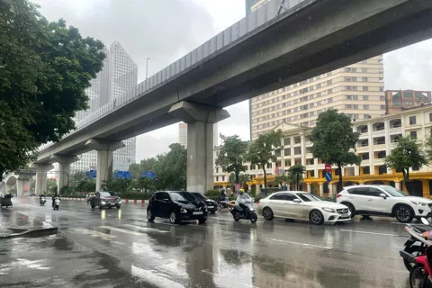 Thời tiết ngày 7/12/2025: Miền Bắc, Hà Nội sương mù, mưa nhỏ, trời rét