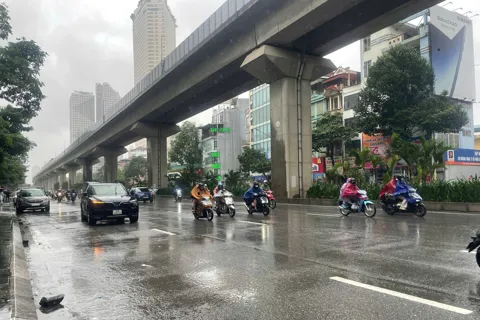 Thời tiết ngày 4/11/2025: Miền Bắc, Hà Nội mưa, trời rét