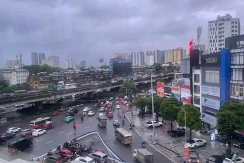 Thời tiết ngày 10/11/2025: Miền Bắc, Hà Nội mưa rào ngày đầu tuần