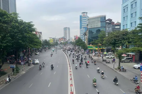 Thời tiết ngày 23/11/2025: Miền Bắc rét khô, miền Trung và miền Nam mưa to