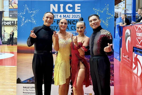 Cặp đôi dancesport Việt Nam lot Top xuất sắc nhất thế giới lứa tuổi trung niên