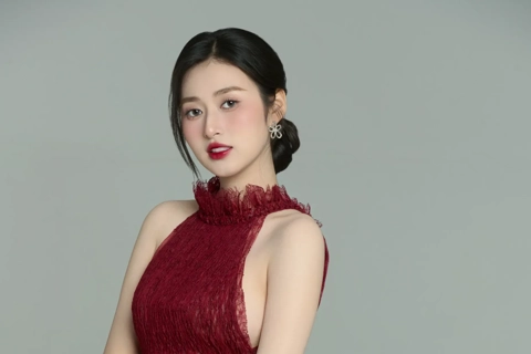 Hoa khôi Trâm Anh và hành trình đẹp lên từ những nỗi tự ti tuổi 17