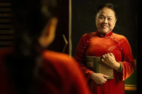 Phim Việt qua cơn sốt trăm tỷ đồng