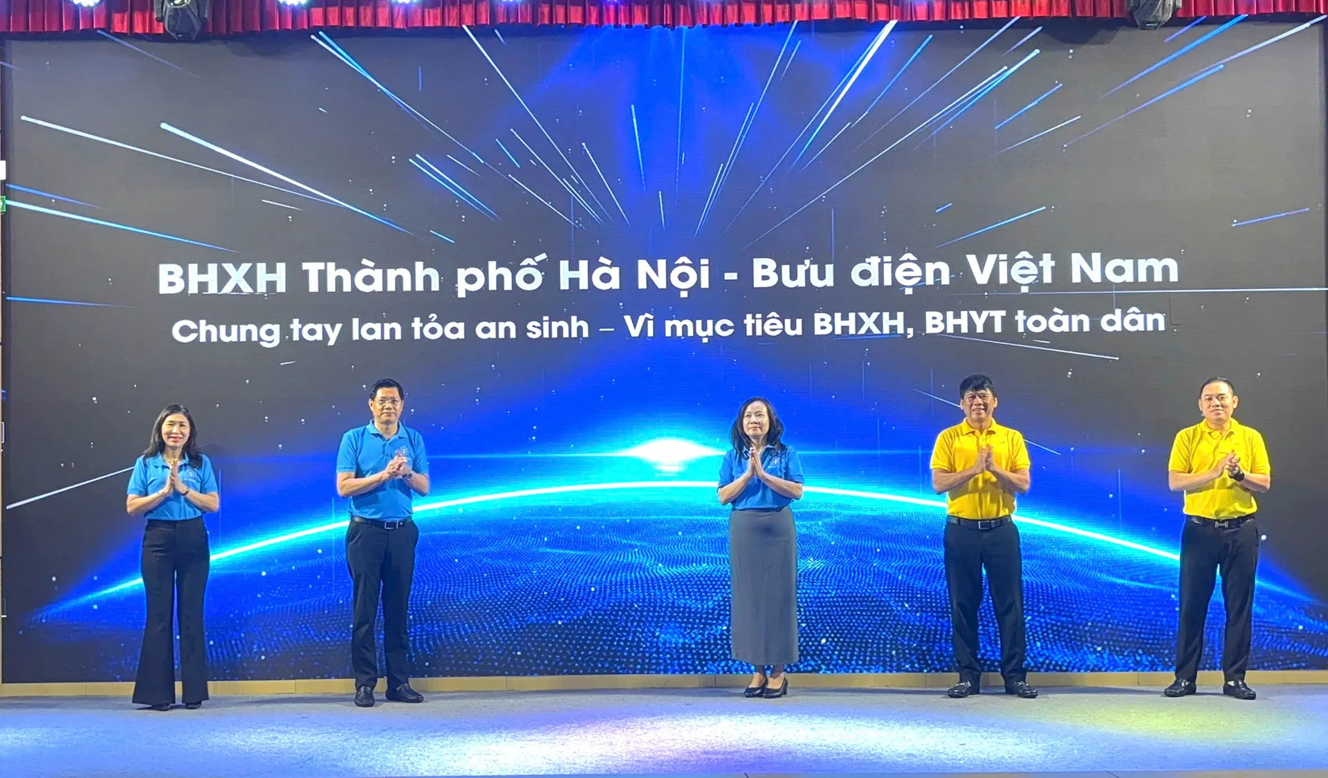 Vận động người dân tham gia bảo hiểm xã hội, y tế tự nguyện