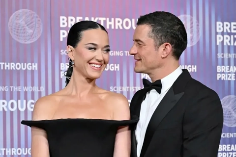 Katy Perry và Orlando Bloom xác nhận đã chia tay
