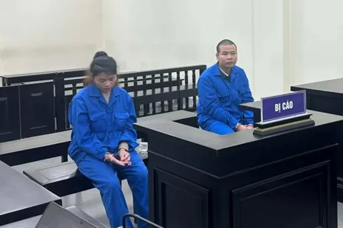 Trả ngày công lao động bằng… ma túy