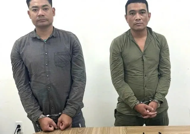 Bắt nhóm giả danh cảnh sát cướp tài sản