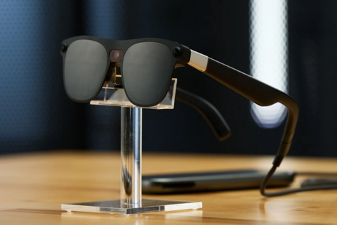 Chiếc kính AI đầu tiên của Google sắp ra mắt