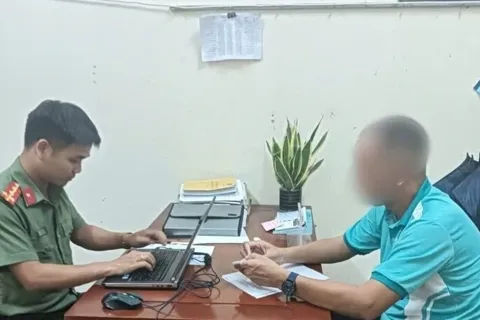 Tung tin giả "khách đâm tài xế chết trên xe", người đàn ông bị xử phạt
