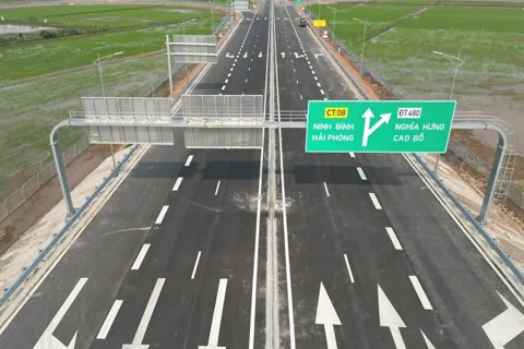 Tháo gỡ nguồn cung vật liệu xây dựng phục vụ Dự án đường cao tốc Ninh Bình - Hải Phòng