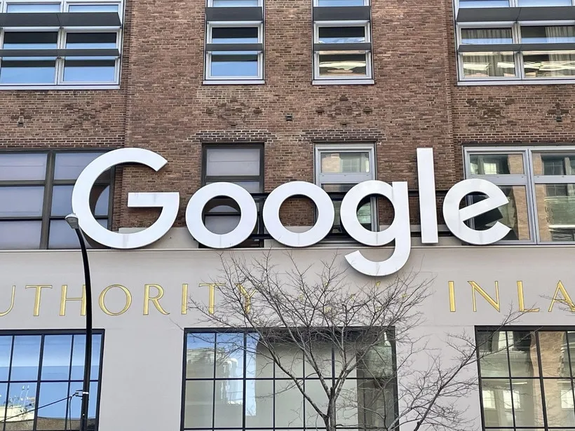 Vi phạm chống độc quyền, Google bị phạt 36 triệu USD