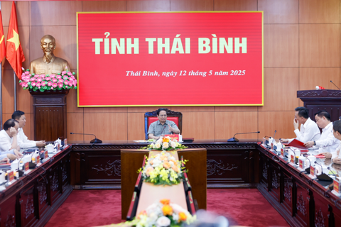 Thủ tướng: Thái Bình cần lấn biển và làm ngay tuyến đường 10 làn kết nối với Hưng Yên

