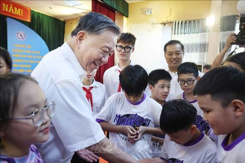 Tổng Bí thư Tô Lâm thăm hai trường học chuyên biệt tại Hà Nội