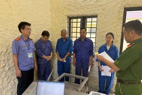 Vụ Phó giám đốc Bệnh viện Phổi Hà Nội làm giả bệnh án: Đối diện với hình phạt nào?