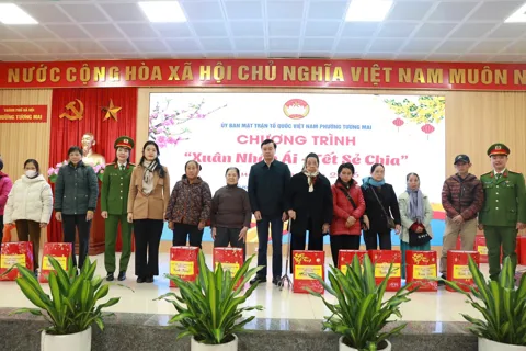 Đón xuân mới tại Tương Mai: Ấm áp tinh thần không ai bị bỏ lại phía sau