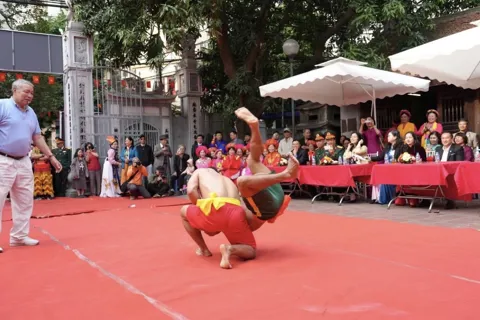 Đặc sắc Lễ hội vật truyền thống Đình Mai Động