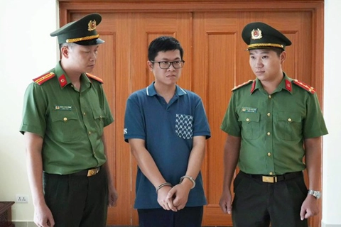 Khởi tố, bắt giam nhóm đối tượng phát tán hơn 21.000 video khiêu dâm