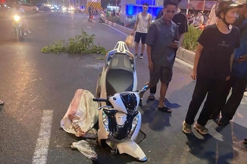 Vụ xe máy SH sụt hố tử thần ở Hà Nội: Có cơ sở pháp lý để yêu cầu bồi thường
