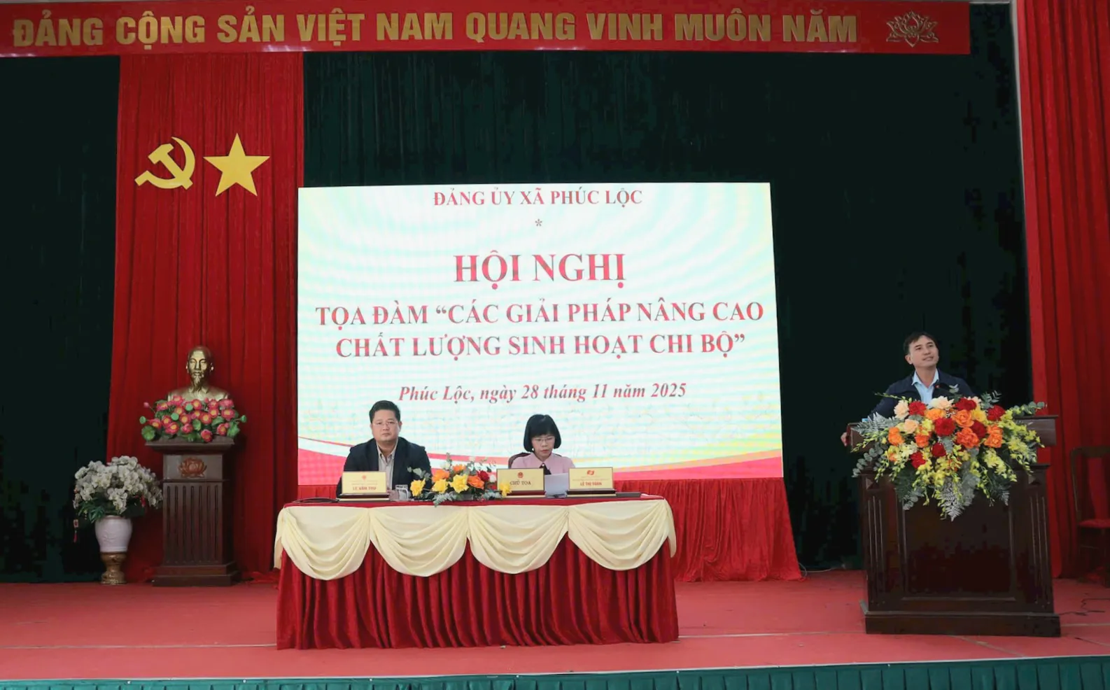 Giải pháp nâng cao chất lượng sinh hoạt chi bộ ở Phúc Lộc