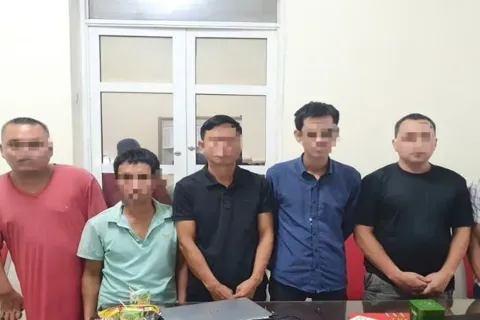 Bắt 6 đối tượng trong sới “xóc đĩa” ở xã Phúc Thịnh