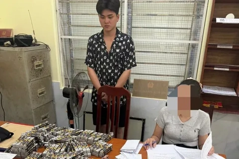Bắt tạm giam nam thanh niên mua bán hơn 400 Pod chứa chất ma túy