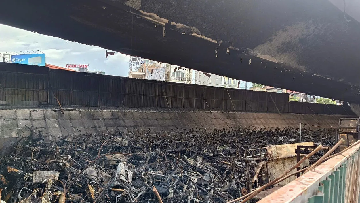 Diễn biến mới nhất về vụ cháy thiêu rụi hơn 500 xe máy tại chân cầu Vĩnh Tuy