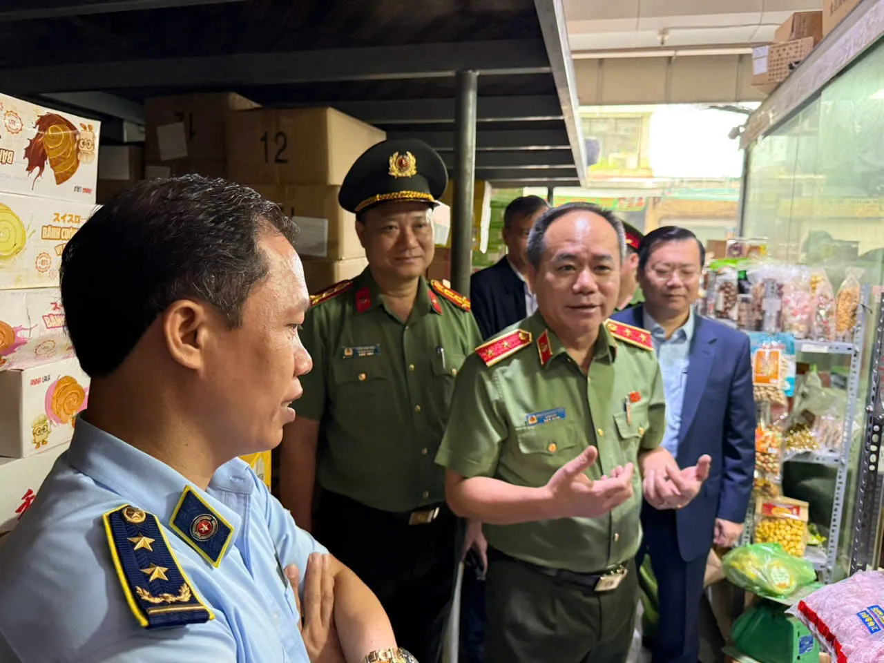 Giám đốc Công an TP Hà Nội kiểm tra thực tế tại làng nghề La Phù