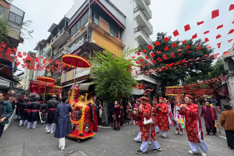 Lễ dâng hương kỷ niệm ngày hoá Đức Đại vương Trần Lựu