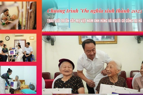 Trao quà tri ân các Mẹ Việt Nam Anh hùng và người có công tại Hà Nội