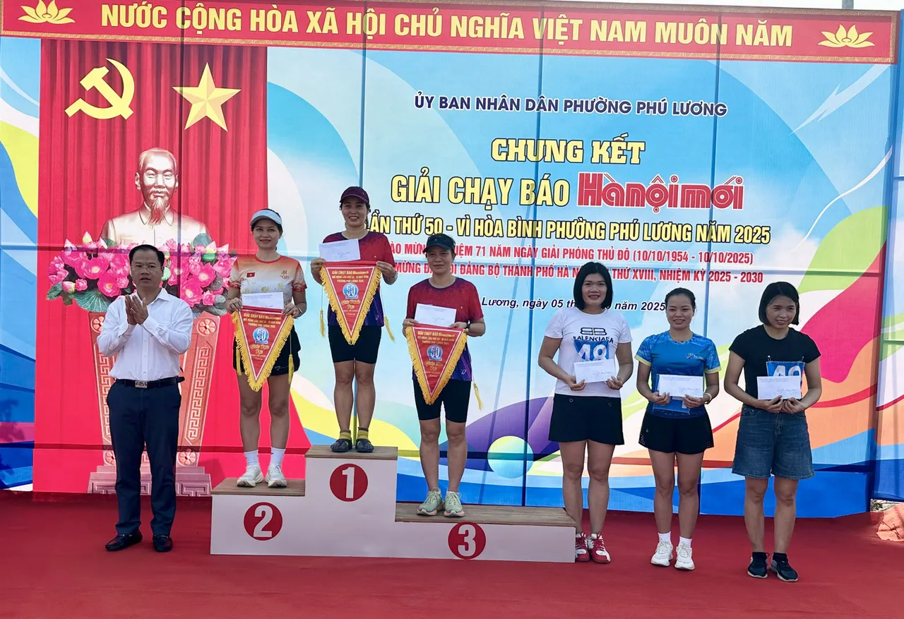 Phường Phú Lương: sôi nổi Chung kết giải chạy Báo Hànộimới lần thứ 50