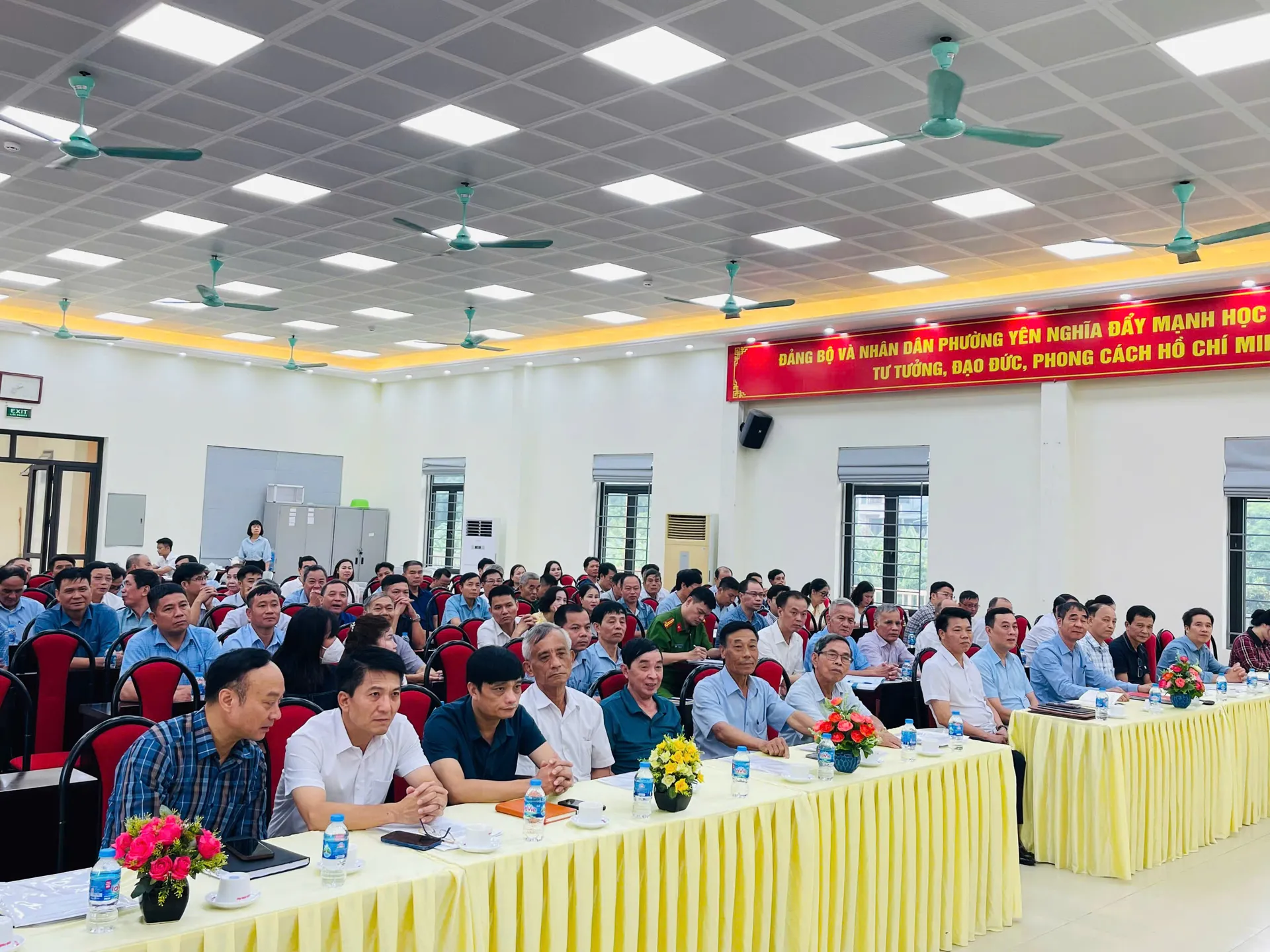 Phường Yên Nghĩa: Lấy ý kiến đóng góp vào dự thảo trình Đại hội Đảng lần thứ nhất