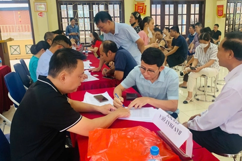 Phường Yên Nghĩa: bảo đảm mọi người dân đều được nhận quà Quốc khánh 2/9
