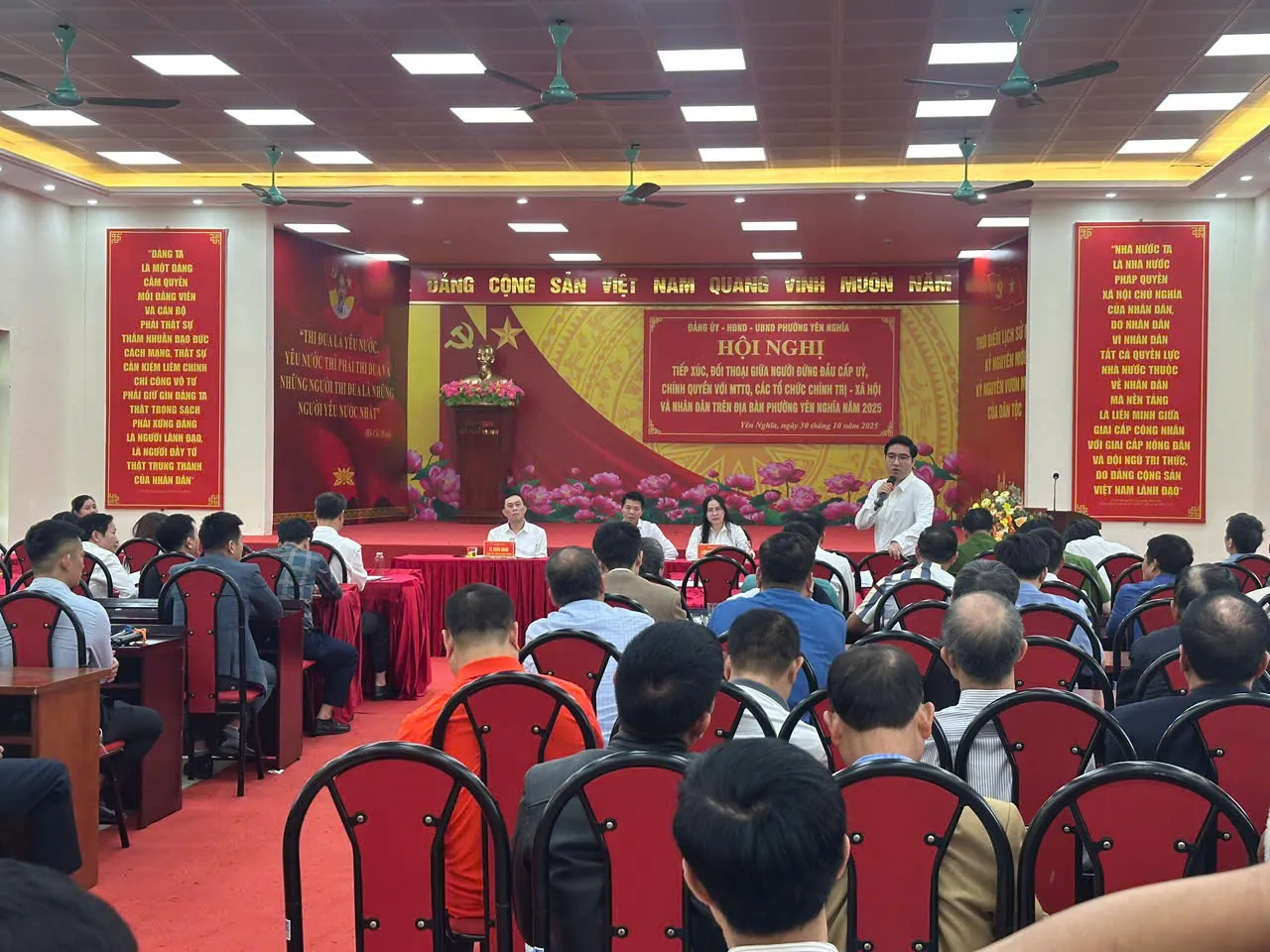 Phường Yên Nghĩa đối thoại với Nhân dân, lắng nghe để phát triển