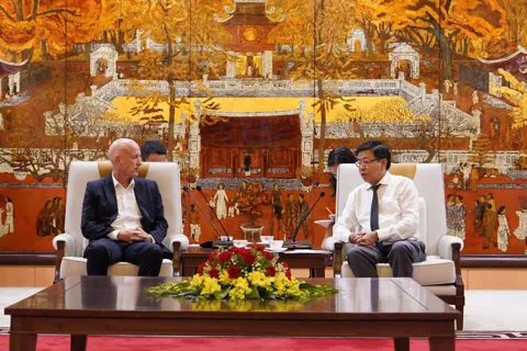 Hà Nội hoan nghênh AIIB hợp tác phát triển đường sắt đô thị