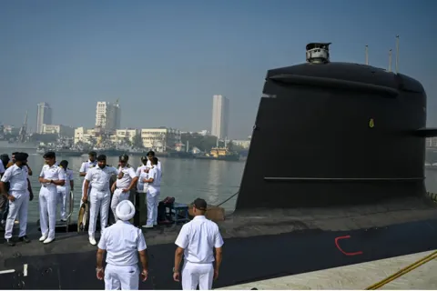 Đằng sau quyết định của Ấn Độ thuê tàu hạt nhân Nga trị giá tỷ USD