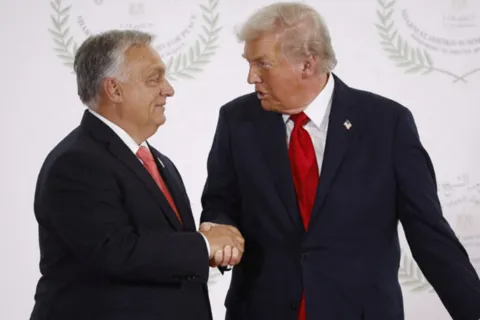 Cơ hội ông Trump gây sức ép cho "mắt xích yếu" của EU đã đến?