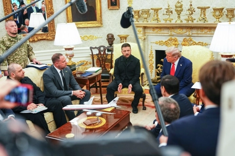 Đột phá ngoại giao: ông Trump hé lộ cam kết an ninh cho Ukraine 
