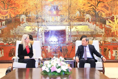 Hà Nội hoan nghênh doanh nghiệp Mỹ đồng hành trong lộ trình giảm phát thải
