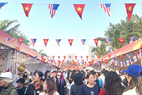 Ấn tượng Lễ hội hữu nghị Việt - Mỹ 2025
