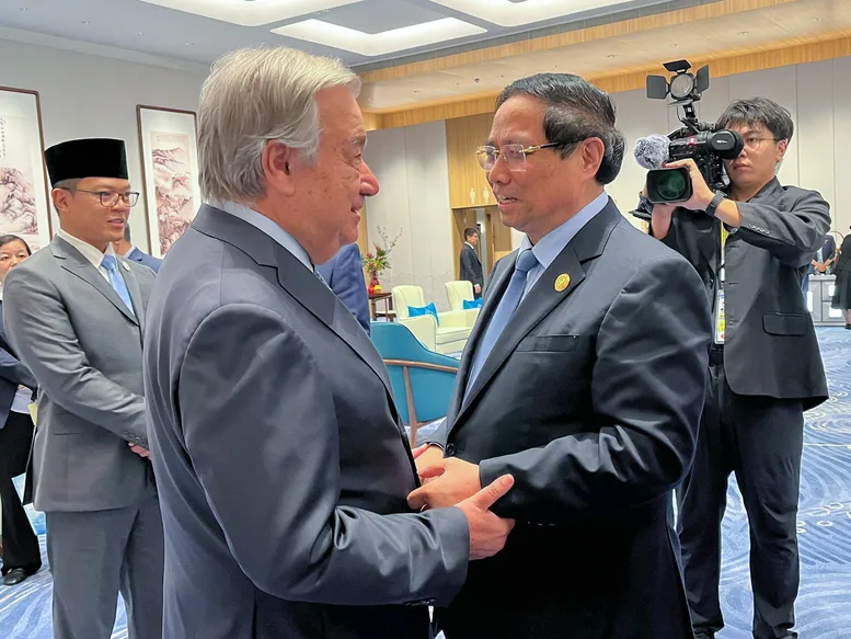 Thủ tướng Phạm Minh Chính gặp lãnh đạo quốc tế bên lề Hội nghị SCO