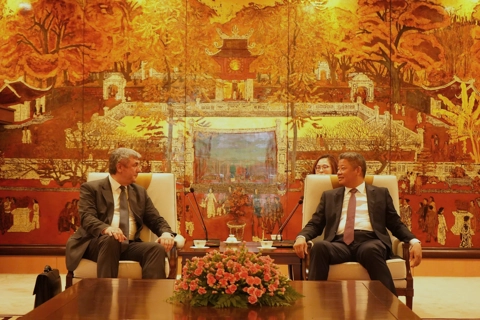 Hà Nội - Saint Petersburg tăng cường hợp tác cùng phát triển
