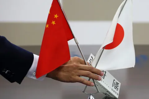 Trung Quốc tạm dừng chiếu hai phim Nhật Bản do căng thẳng leo thang