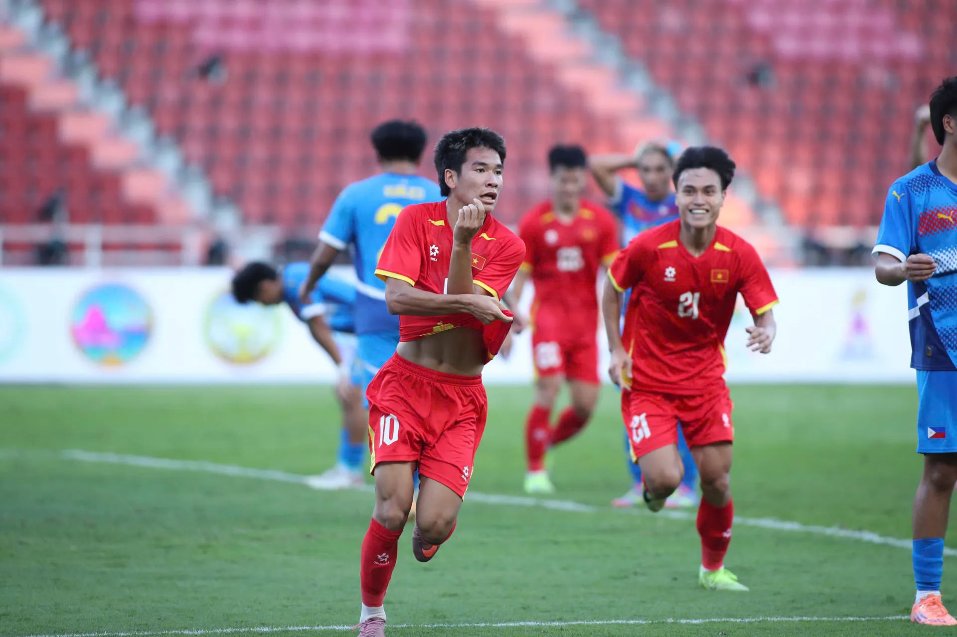 U22 Việt Nam 2-0 U22 Philippines: U22 Việt Nam giành vé vào chung kết SEA Games 2025