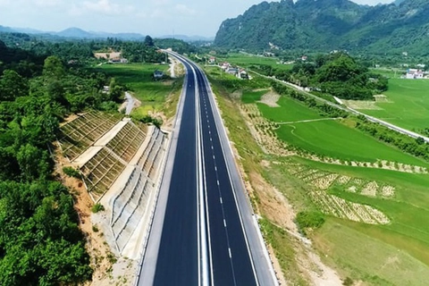Nghiên cứu mở rộng các đoạn tuyến cao tốc Bắc - Nam phía Đông bảo đảm hiệu quả, phù hợp
