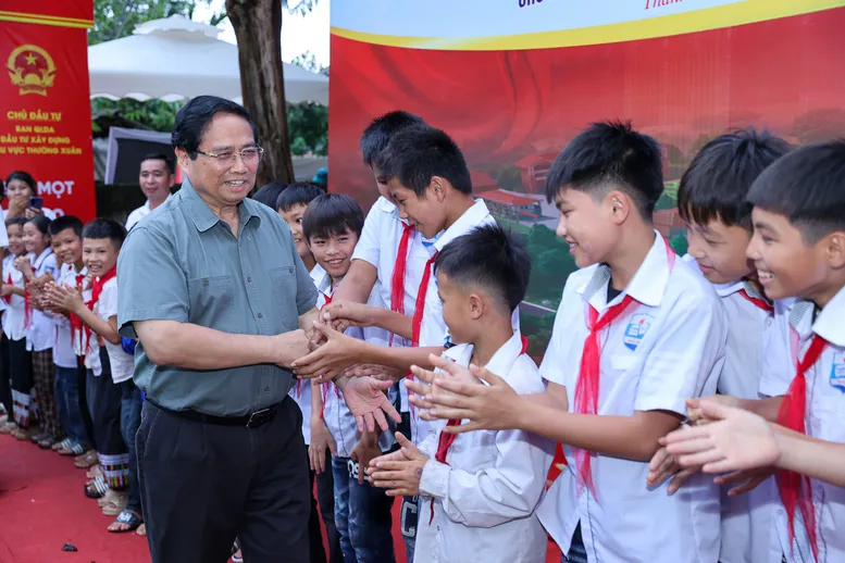 Thủ tướng dự lễ khởi công ngôi trường tại xã vùng núi cao biên giới Thanh Hóa