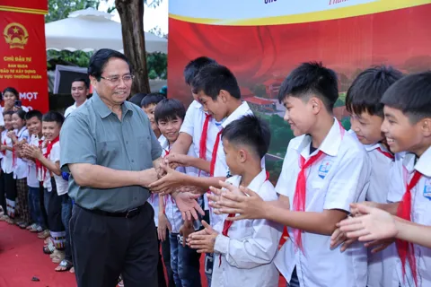Thủ tướng dự lễ khởi công ngôi trường tại xã vùng núi cao biên giới Thanh Hóa