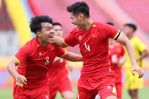 TRỰC TIẾP U22 Việt Nam - U22 Thái Lan: Chờ tin chiến thắng